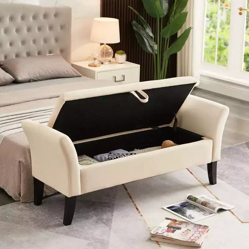 Panca contenitore in velluto da 51,5" con braccioli curvi e pouf trapuntato – Gambe in legno massello