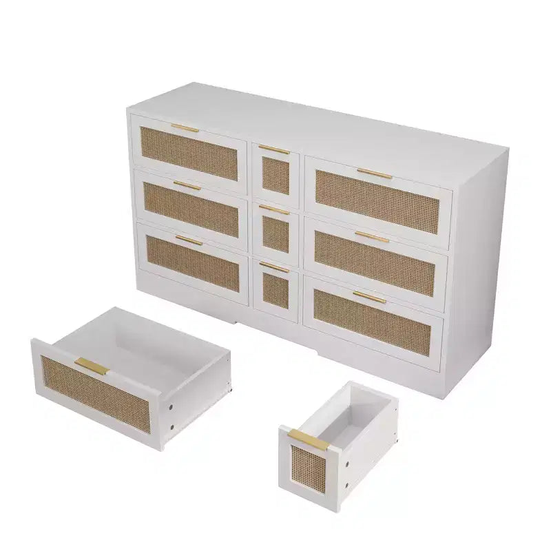 Comò a 9 cassetti con dettagli in rattan