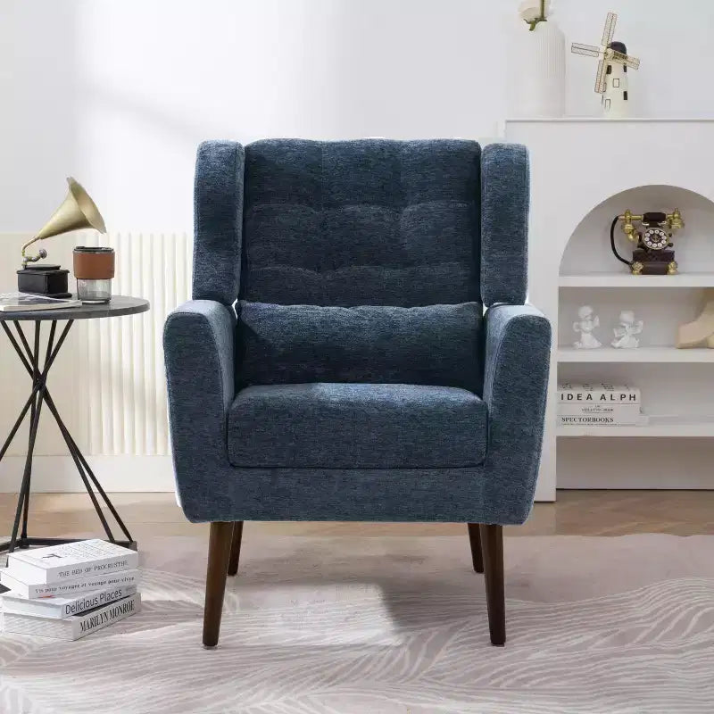 Poltroncina d'accento in ciniglia con cuscino decorativo e gambe affusolate in legno