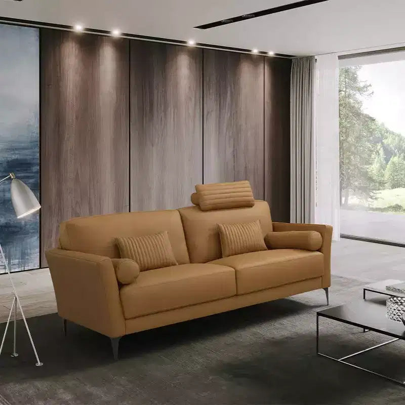 Divanetto in pelle color cuoio 68"