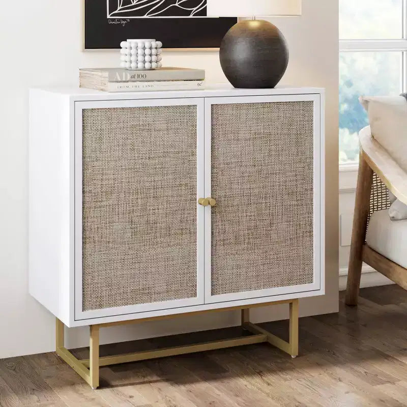 Mobile Contenitore con Ante in Rattan, Piano in Rovere e Struttura in Metallo, Altezza 81 cm