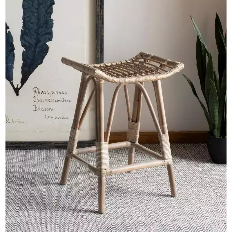 Sgabello da bancone in rattan